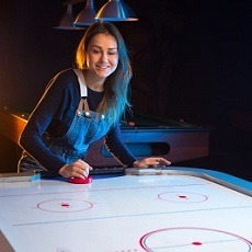 cleaning air hockey table